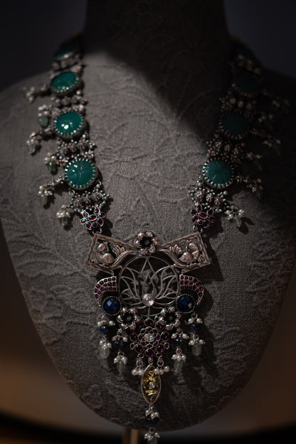 The Verdant Relic Necklace