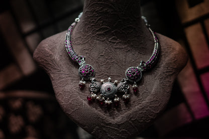 The Raktika Regal Collar