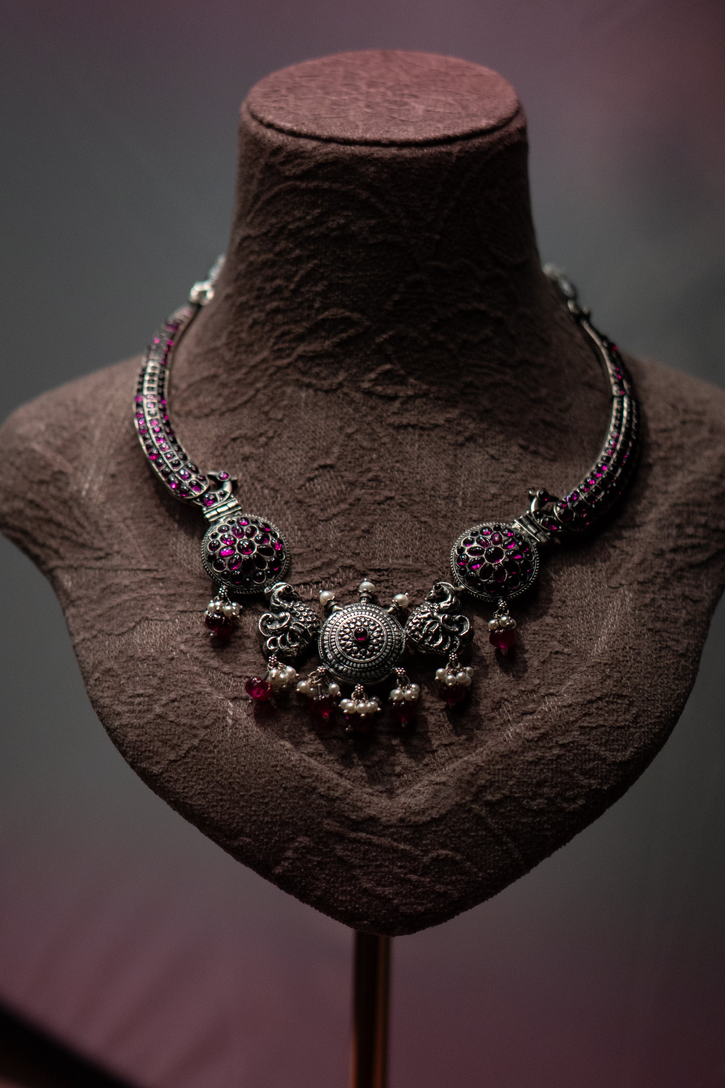 The Raktika Regal Collar