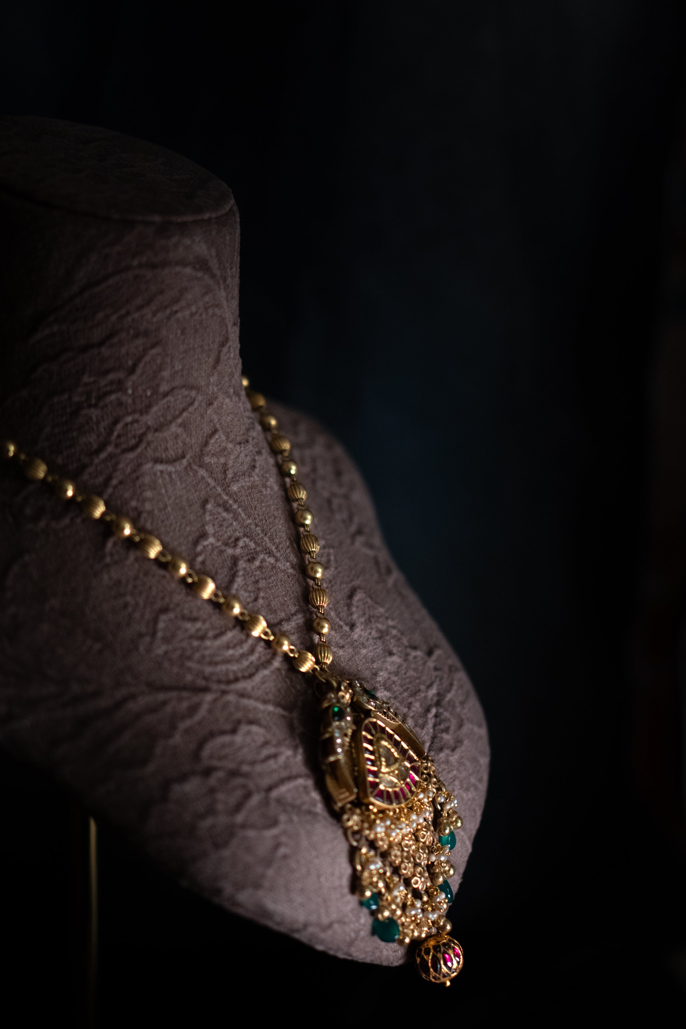 The Rajhans Heritage Neckpiece